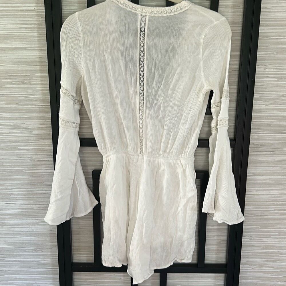 L*Space long sleeve ivory shorts jumper swimsuit cover cover-up size small - Picture 4 of 4
